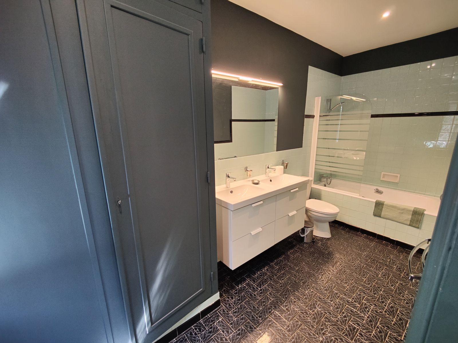 Suite Familiale — Salle de bain
